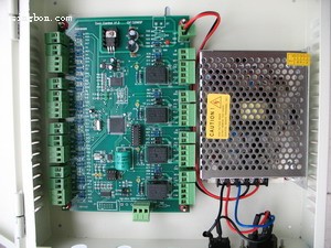 門禁機、門禁控制器